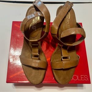 AEROSOLES Brown Sandals